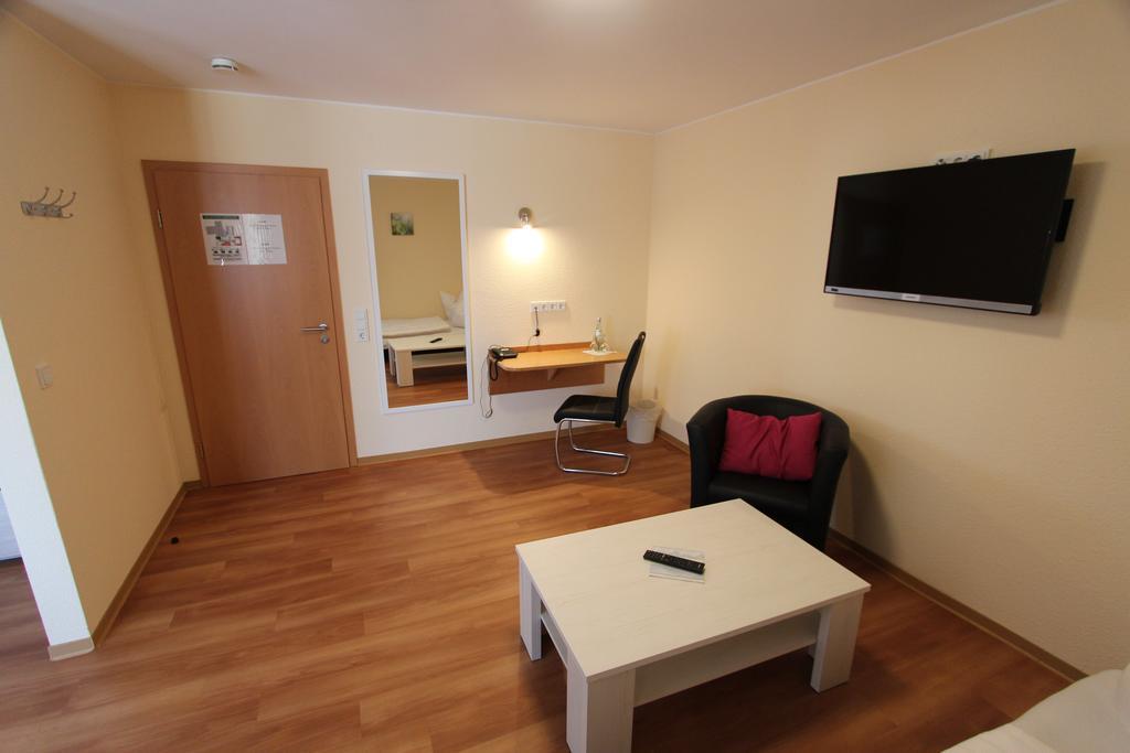 Hotel Landgasthof Zur Alten Scheune Zweibrücken Kültér fotó
