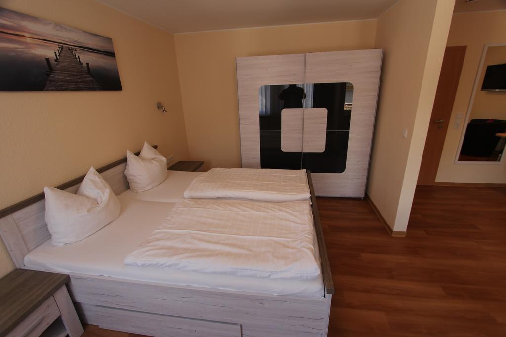 Hotel Landgasthof Zur Alten Scheune Zweibrücken Kültér fotó
