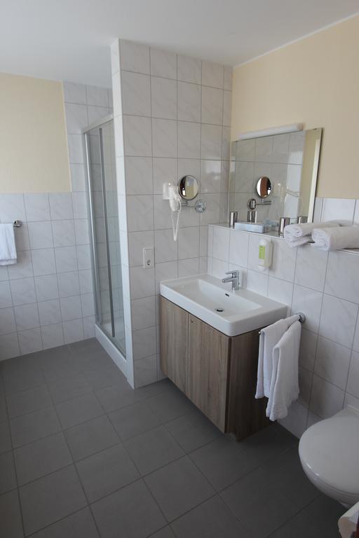 Hotel Landgasthof Zur Alten Scheune Zweibrücken Kültér fotó